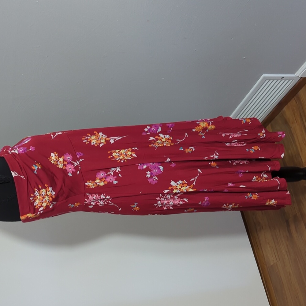 Express LG,red,strapless dress with handkerchief hem - Picture 3 of 6